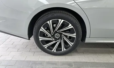Mercedes-Benz E-Class 2025, 1211 км, за 58758.87 USD