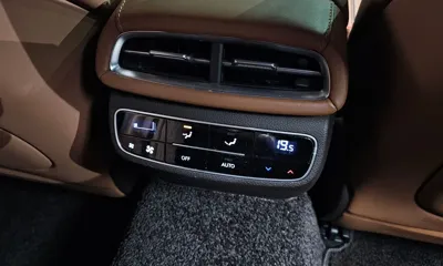 Genesis G80 2023, 57072 км, за 30070.09 USD - фото 36