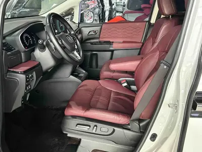 Honda Elysion 2023, 43000 км, за 27780.51 USD
