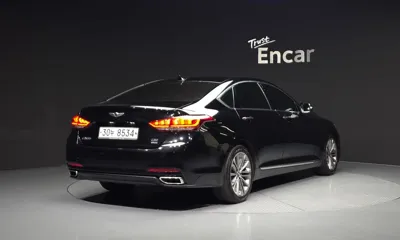 Hyundai Genesis 2015, 127984 км, за 6808.57 USD