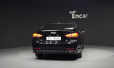 Hyundai Genesis 2015, 127984 км, за 6808.57 USD