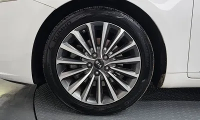 Kia K7 2017, 143600 км, за 5710.91 USD