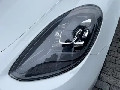 Porsche Panamera 2023, 21000 км, за 98291.21 USD - фото 8