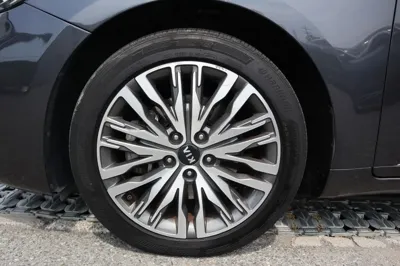 Kia K7 2020, 90793 км, за 12800.32 USD