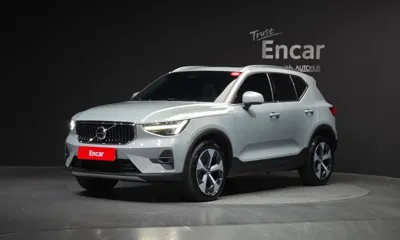 Volvo XC40 · 2025 год