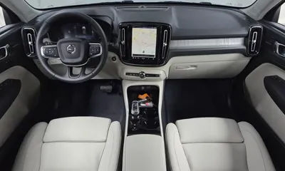 Volvo XC40 2025, 15000 км, за 27419.88 USD - фото 7