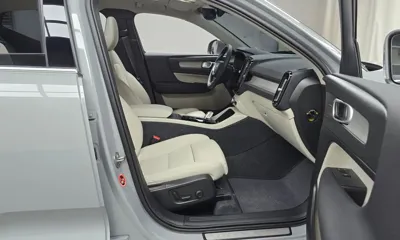Volvo XC40 2025, 15000 км, за 27419.88 USD - фото 11