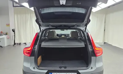 Volvo XC40 2025, 15000 км, за 27419.88 USD - фото 20
