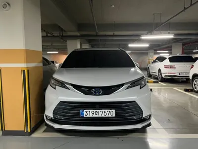 Toyota Sienna 2026, 12000 км, за 65110.35 USD