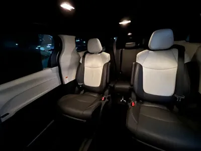 Toyota Sienna 2026, 12000 км, за 65110.35 USD - фото 9