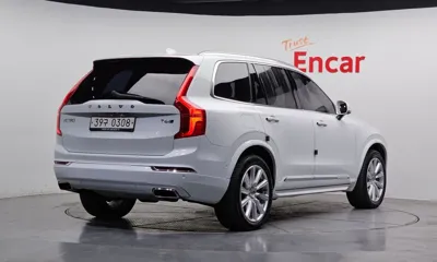 Volvo XC90 2017, 106696 км, за 19364.58 USD