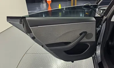 Tesla Model 3 2025, 8841 км, за 30655.11 USD - фото 25