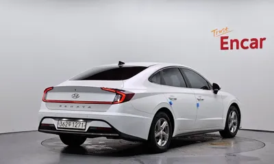 Hyundai Sonata 2020, 118179 км, за 8921.01 USD