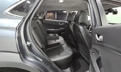 Hyundai Kona 2018, 60813 км, за 10548.93 USD - фото 26