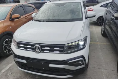 Volkswagen T-Cross 2020, 90300 км, за 9766 USD