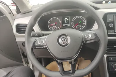 Volkswagen T-Cross 2020, 90300 км, за 9766 USD - фото 18