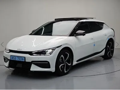 Kia EV6 · 2023 год