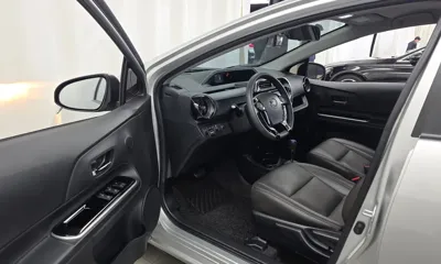 Toyota Prius 2018, 23423 км, за 10336.08 USD - фото 10