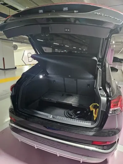 Audi Q4 e-tron 2022, 10797 км, за 28662.04 USD - фото 13