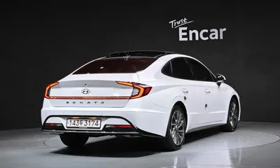 Hyundai Sonata 2020, 94993 км, за 11225.63 USD