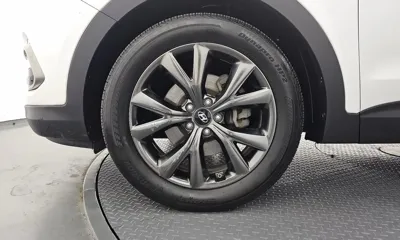 Hyundai Santafe 2016, 75380 км, за 8664.5 USD