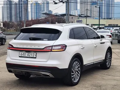 Lincoln Nautilus 2019, 63447 км, за 12493.4 USD