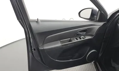 ChevroletGMDaewoo Cruze 2013, 71204 км, за 2034.92 USD - фото 24