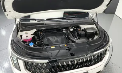 Kia Canival 2025, 23991 км, за 35470.3 USD - фото 6
