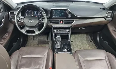 Hyundai Grandeur 2018, 132873 км, за 8334.96 USD - фото 7