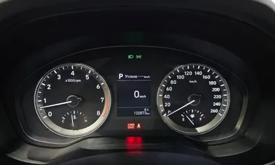 Hyundai Grandeur 2018, 132873 км, за 8334.96 USD - фото 8