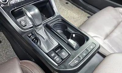 Hyundai Grandeur 2018, 132873 км, за 8334.96 USD - фото 9