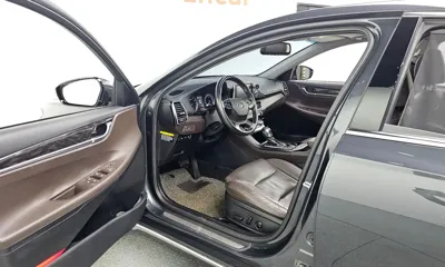 Hyundai Grandeur 2018, 132873 км, за 8334.96 USD - фото 10