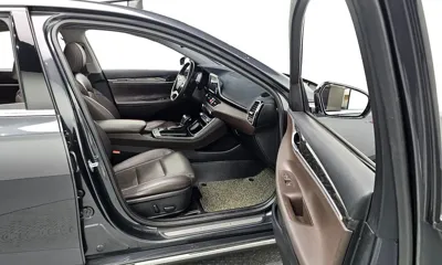 Hyundai Grandeur 2018, 132873 км, за 8334.96 USD - фото 11