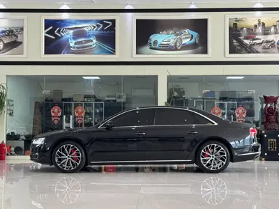Audi A8 2016, 99000 км, за 18859.84 USD