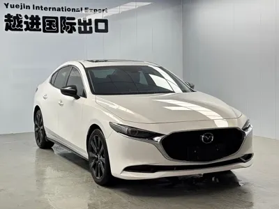 Mazda 3 Axela 2022, 16000 км, за 15714.82 USD