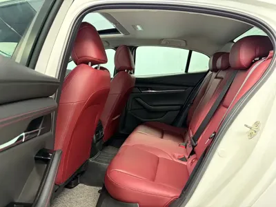 Mazda 3 Axela 2022, 16000 км, за 15714.82 USD