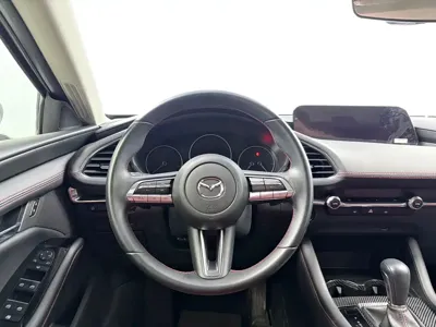 Mazda 3 Axela 2022, 16000 км, за 15714.82 USD - фото 7
