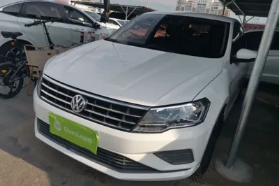 Volkswagen Jetta · 2017 год