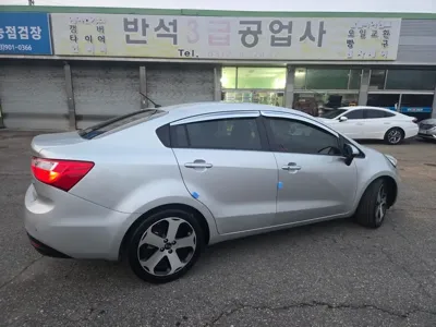 Kia Pride 2013, 154000 км, за 2619.14 USD - фото 6