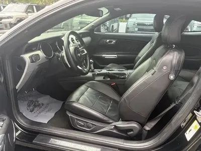Ford Mustang 2019, 68000 км, за 11610.59 USD