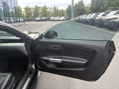 Ford Mustang 2019, 68000 км, за 11610.59 USD - фото 7