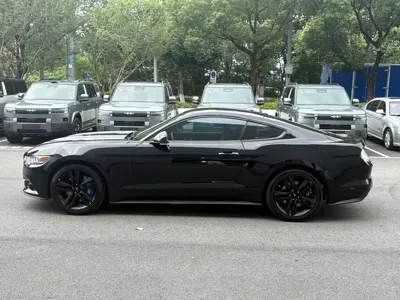 Ford Mustang 2019, 68000 км, за 11610.59 USD - фото 9