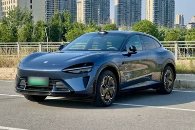 Xiaomi Auto YU7 · 2025 год