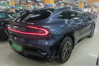 Xiaomi Auto YU7 2025, 13000 км, за 36538 USD - фото 6