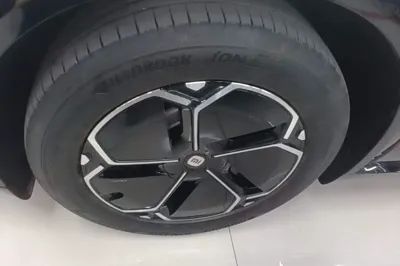 Xiaomi Auto YU7 2025, 13000 км, за 36538 USD - фото 10
