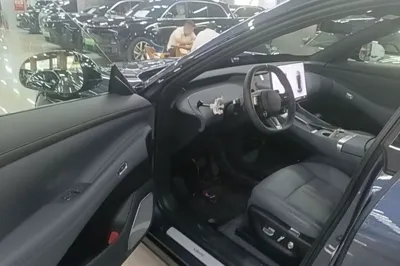 Xiaomi Auto YU7 2025, 13000 км, за 36538 USD - фото 26