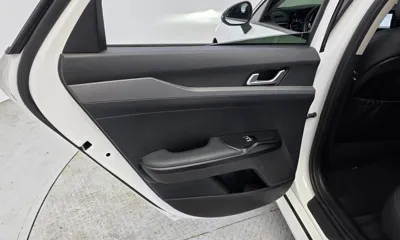 Kia K5 2021, 87788 км, за 10240.25 USD - фото 25