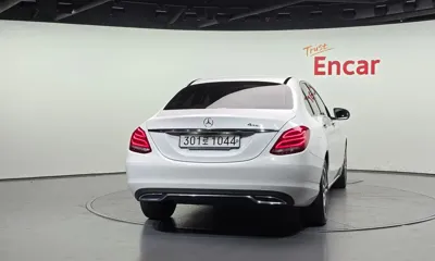 Mercedes-Benz C-Class 2016, 70363 км, за 10733.81 USD