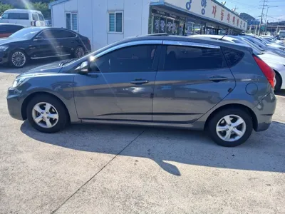 Hyundai Accent 2013, 209000 км, за 1706.71 USD