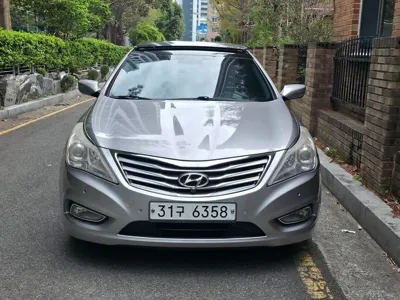Hyundai Grandeur 2012, 170885 км, за 2732.24 USD